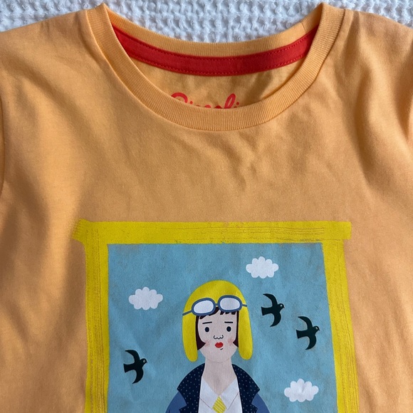 Piccolina x Target Amelia Earhart Short Sleeve Trailblazer Tee - Picture 4 of 5